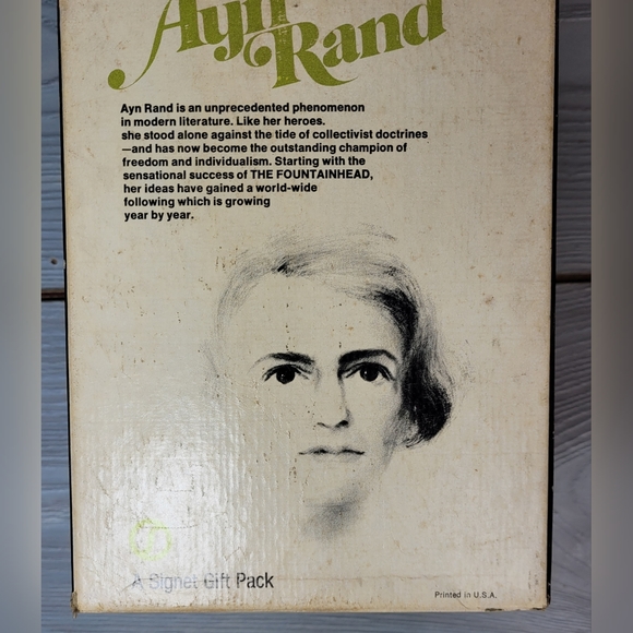 RARE Ayn Rand - 7 Book Collection - A Vintage Signet Gift Pack of Seven Books - Picture 3 of 16